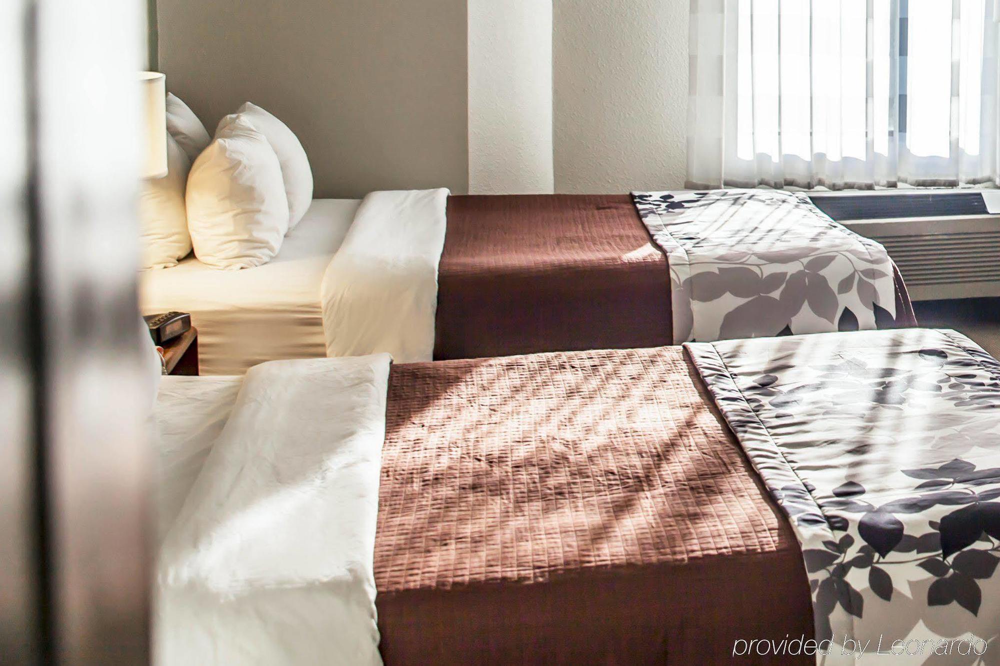 Sleep Near Quantico Main Gate Hotel 2*