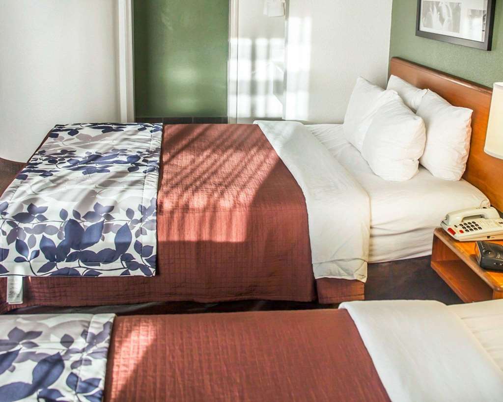 Sleep Near Quantico Main Gate Hotel 2*