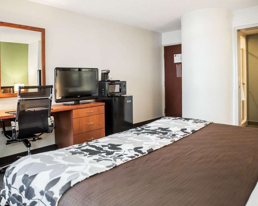 Hotel Sleep Near Quantico Main Gate 2*